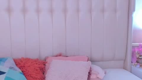 Lyn online show from November 12, 2025, 11:10 am