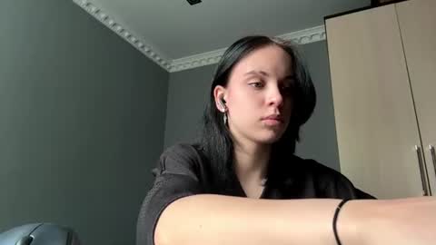 Snapshot of lynettawiseman chatting on June 17, 2026, 9:12 am Eva online show from June 17, 2026, 9:12 am