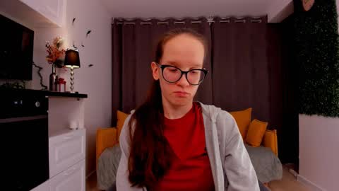 Sara online show from February 16, 2025, 11:16 pm