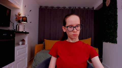 Sara online show from February 26, 2025, 10:20 pm