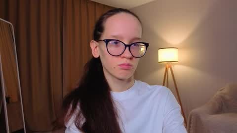 Sara online show from January 11, 2026, 4:01 pm