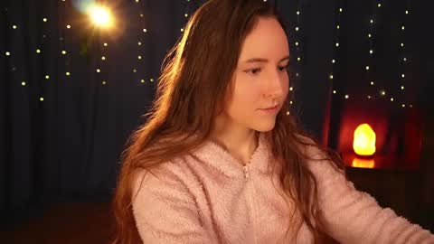 Snapshot of lynn_feline chatting on January 28, 2025, 10:02 am Lynn online show from January 28, 2025, 10:02 am