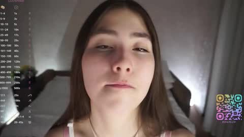 Snapshot of lynnaaspen chatting on January 17, 2026, 5:16 pm Ellie online show from January 17, 2026, 5:16 pm