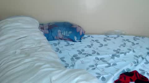 Snapshot of lynnesee chatting on November 25, 2025, 8:42 pm lyenne online show from November 25, 2025, 8:42 pm