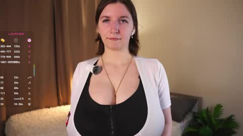 Lola online show from March 25, 2026, 4:57 pm