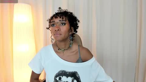 Lynx and Sun  online show from October 9, 2025, 5:33 pm