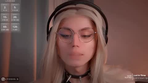 Lyodass online show from April 27, 2026, 1:58 am