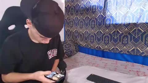 lyon_wiliamss online show from January 12, 2026, 1:05 pm