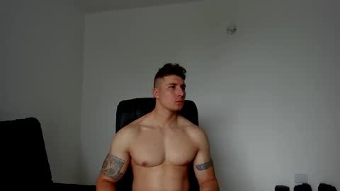 Snapshot of lyonel15 chatting on February 17, 2026, 4:02 pm Lyonel online show from February 17, 2026, 4:02 pm