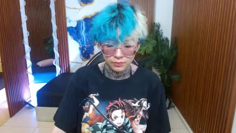 lyra_tay online show from April 7, 2026, 7:03 pm