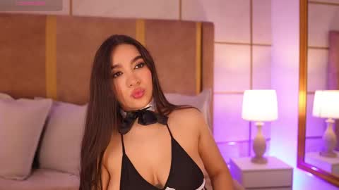    online show from April 14, 2026, 11:05 am