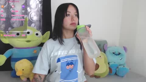 lyshana online show from February 10, 2025, 4:58 pm