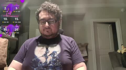 lyxx_2 online show from April 11, 2026, 1:43 am