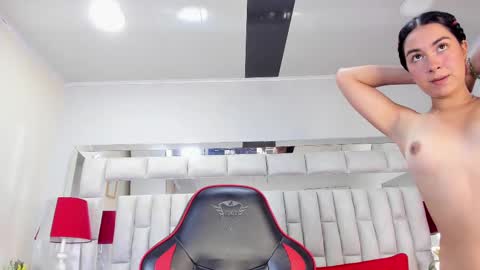 Lizzy smith  online show from September 24, 2025, 9:07 pm