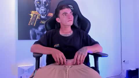 m0ntana777 online show from November 29, 2025, 9:51 pm