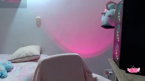 mila online show from May 28, 2026, 6:00 am