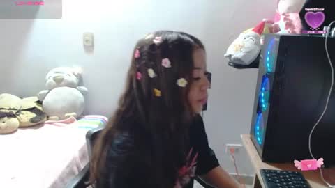 mila online show from June 10, 2026, 3:39 am