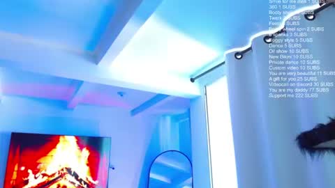 Snapshot of m33li chatting on June 17, 2026, 10:00 pm Meli online show from June 17, 2026, 10:00 pm