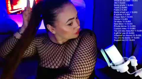 Snapshot of m33li chatting on June 19, 2026, 11:52 pm Meli online show from June 19, 2026, 11:52 pm