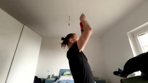 Snapshot of m4rduk81 chatting on February 10, 2025, 8:42 am m4rduk online show from February 10, 2025, 8:42 am