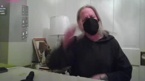 m54whrdn online show from December 23, 2024, 2:13 am