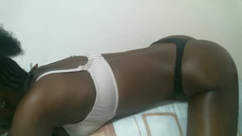 maars_mimi online show from September 9, 2025, 4:56 am