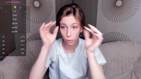 Eva online show from September 20, 2025, 9:38 pm