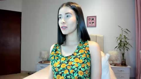 Macarena online show from February 18, 2025, 1:54 am