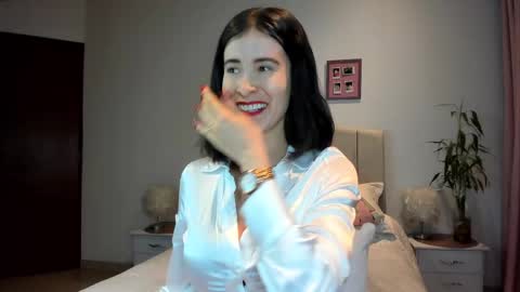 Macarena online show from March 12, 2025, 2:20 am