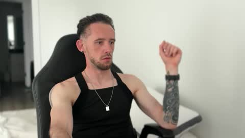 my beautiful long dick will make you happy online show from October 8, 2025, 4:15 pm