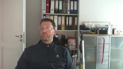 macfly67 online show from December 2, 2024, 10:07 am