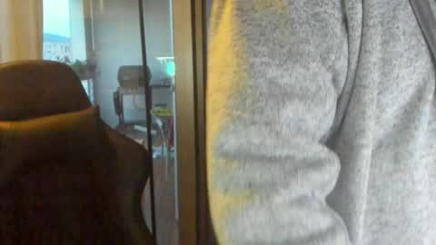 Andy online show from November 16, 2025, 6:41 am