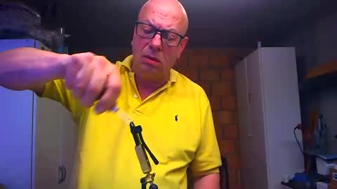 Andy online show from April 16, 2026, 6:52 pm