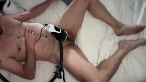 Snapshot of machinestroker chatting on January 3, 2025, 7:39 pm machinestroker online show from January 3, 2025, 7:39 pm