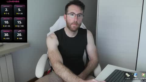 Snapshot of machohiberiko chatting on February 9, 2026, 4:44 pm Jota online show from February 9, 2026, 4:44 pm