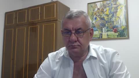 Macho online show from September 22, 2025, 6:21 pm