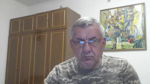 Macho online show from April 24, 2026, 6:43 pm