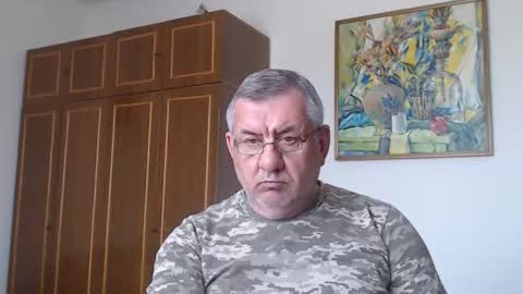 Macho online show from April 25, 2026, 2:03 pm