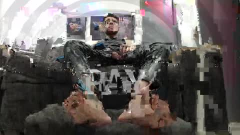 instagram mackdanielsx online show from May 12, 2026, 11:24 pm