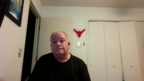 mackdocc001 online show from December 1, 2025, 2:55 pm