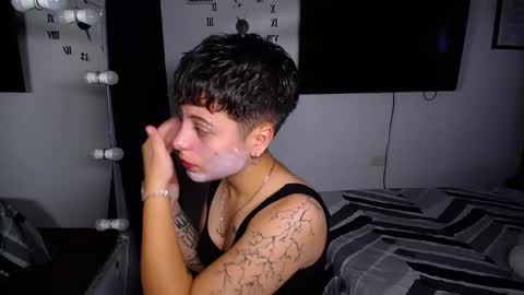 Snapshot of mackenziecameron chatting on February 17, 2025, 6:26 pm MACKENZIE CAMERON online show from February 17, 2025, 6:26 pm