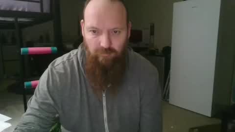 mackhere4u online show from February 12, 2025, 4:54 am