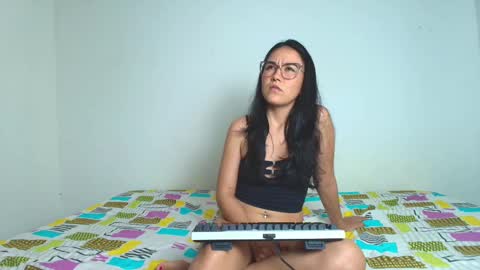 Snapshot of mad_dy_ chatting on March 4, 2025, 5:03 pm mad_dy_ online show from March 4, 2025, 5:03 pm