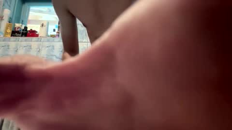 Snapshot of mada12340987 chatting on October 7, 2025, 11:18 am mada12340987 online show from October 7, 2025, 11:18 am