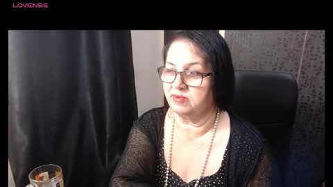 Snapshot of madam_sanjanne chatting on December 18, 2025, 8:59 pm Madam Sanjanne online show from December 18, 2025, 8:59 pm