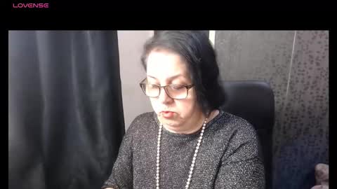 Snapshot of madam_sanjanne chatting on January 6, 2026, 2:48 am Madam Sanjanne online show from January 6, 2026, 2:48 am