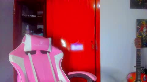 Snapshot of madam_sativa chatting on September 27, 2025, 12:26 am di online show from September 27, 2025, 12:26 am