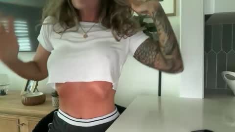 Snapshot of madame_andi chatting on June 7, 2026, 1:15 pm madame_andi online show from June 7, 2026, 1:15 pm