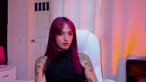  madame lilith  online show from January 10, 2025, 2:23 pm