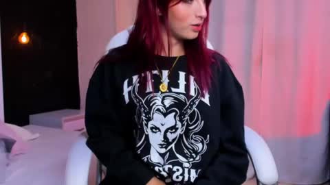  madame lilith  online show from January 13, 2025, 11:19 am